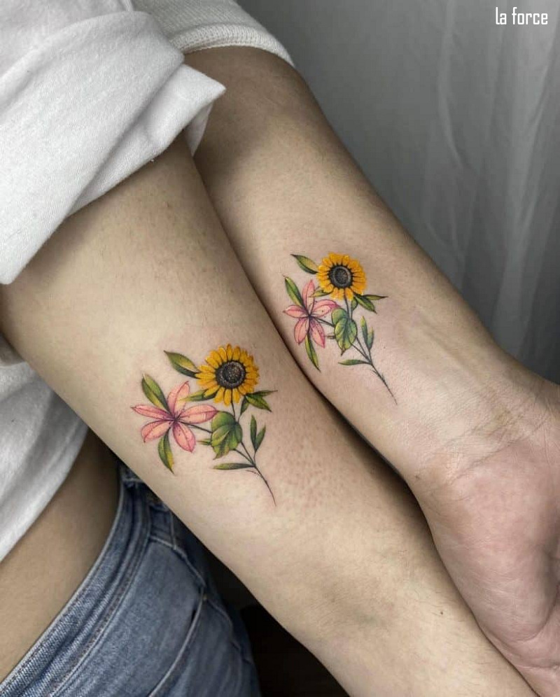 Hình xăm cặp đôi hoa hướng dương cho bạn thân